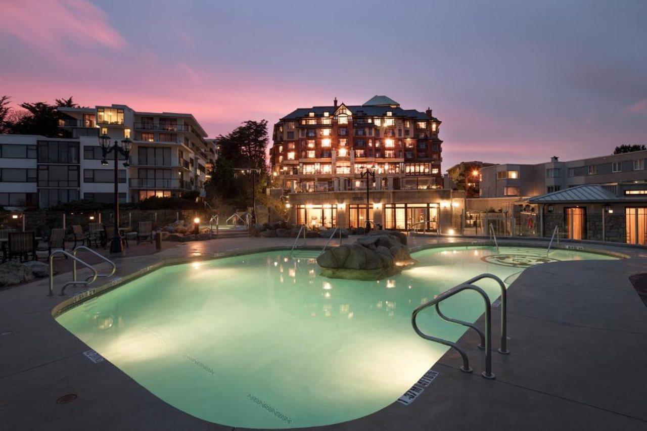 Oak Bay Beach Hotel (Adults Only) Exterior photo