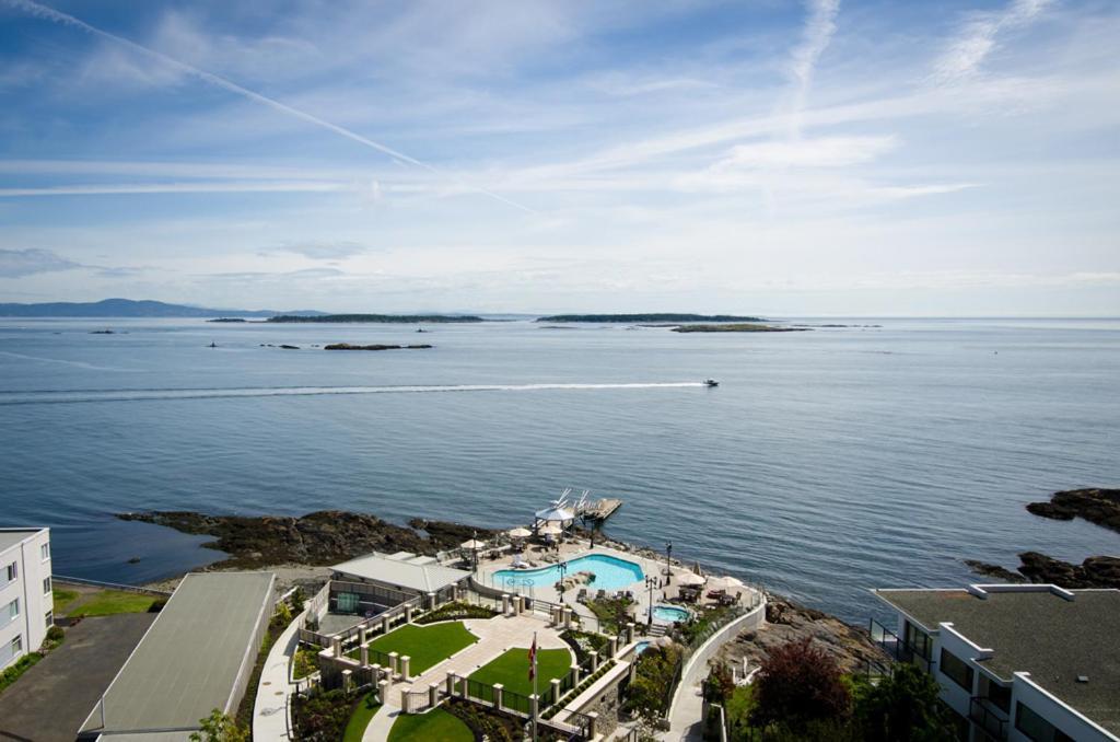 Oak Bay Beach Hotel (Adults Only) Exterior photo