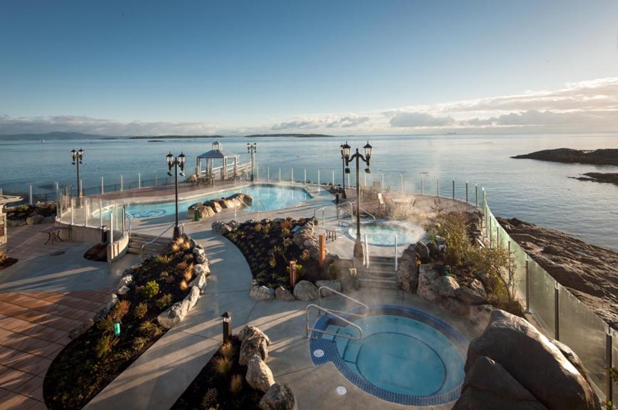 Oak Bay Beach Hotel (Adults Only) Exterior photo